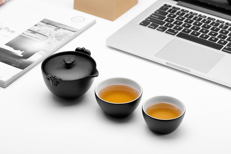 茶韵光影 厦门茶具商业摄影的东方美学实践